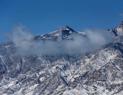 Гора Хэланьшань после снега