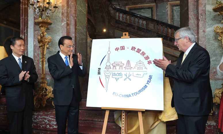 Ли Кэцян принял участие в 19-й встрече руководителей Китая и ЕС