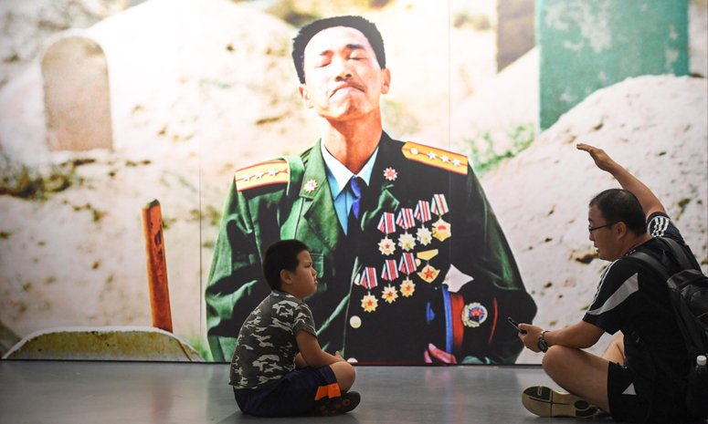 В Пекине открылась фотовыставка, посвященная 90-летию основания НОАК