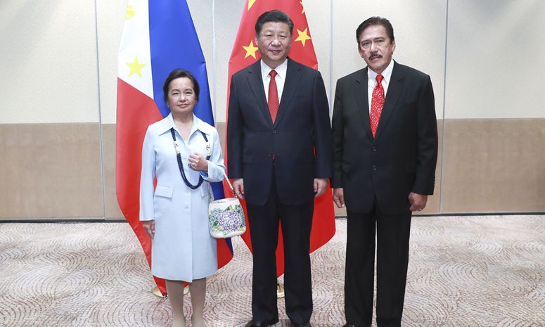 Си Цзиньпин встретился с председателями двух палат парламента Филиппин
