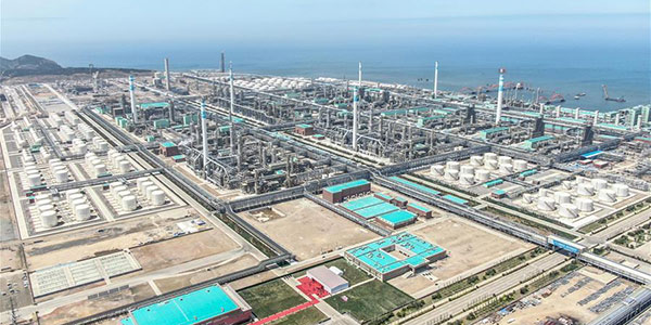 Крупный интегрированный нефтехимический комплекс открыт в провинции Ляонин