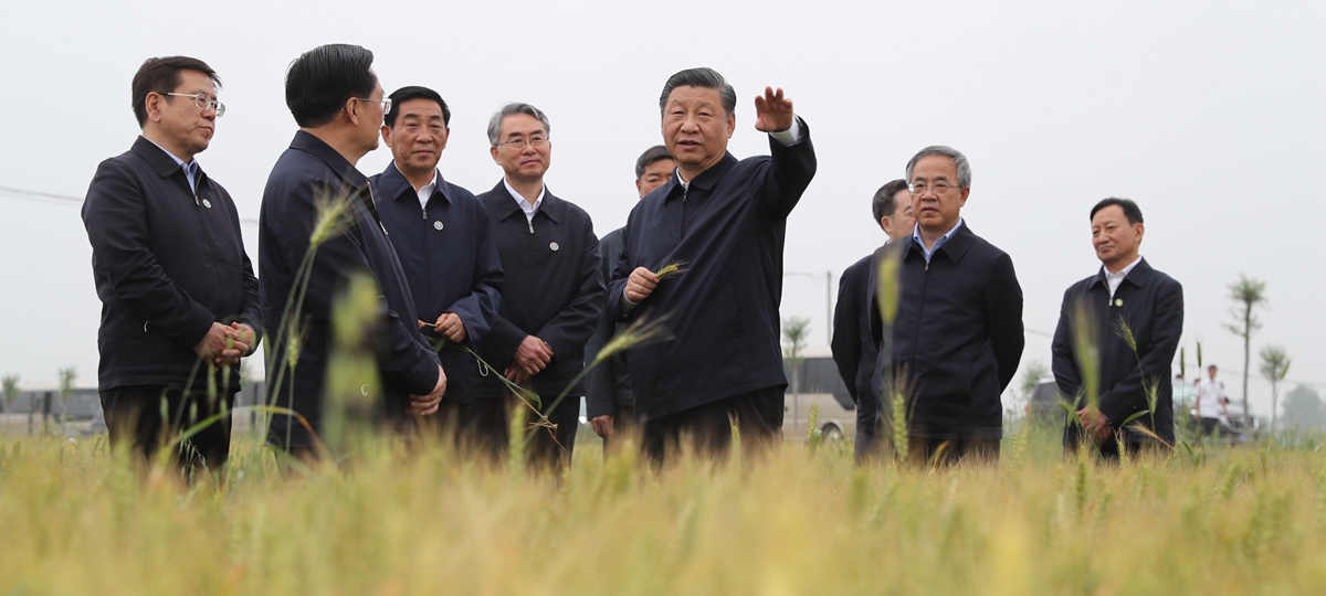 Си Цзиньпин проинспектировал крупный проект переброски воды в Китае