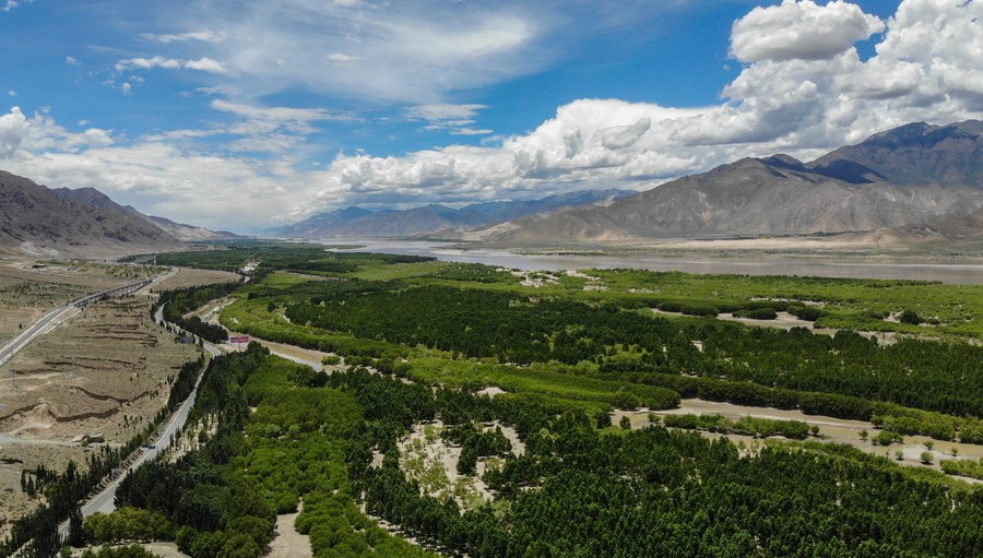 Тибет продолжает занимать ведущее место в мире по качеству окружающей среды