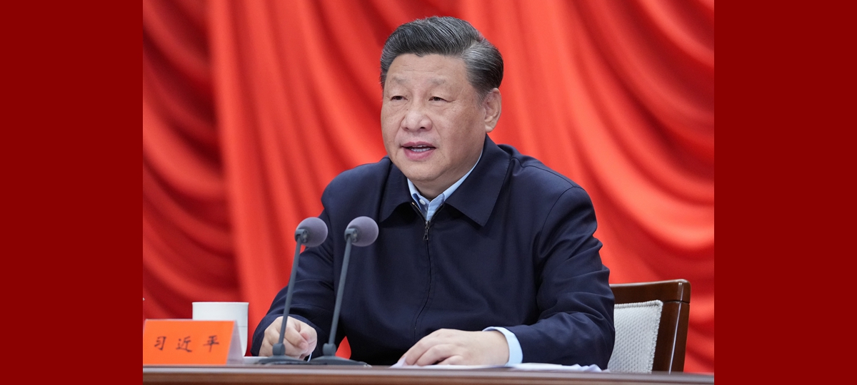 Си Цзиньпин призвал молодых кадровых работников укреплять свои идеалы и усердно работать