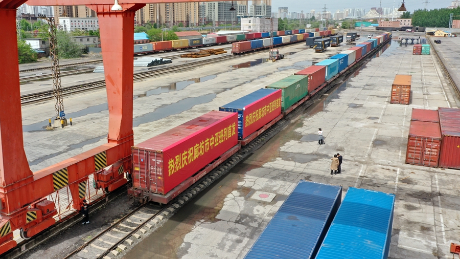 Новый маршрут грузовых поездов Китай-Европа связал северокитайский город с Ташкентом