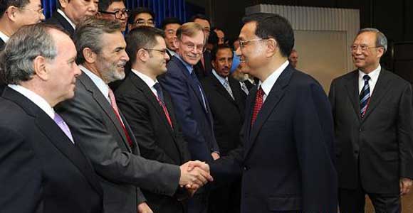 Ли Кэцян встретился с представителями, участвующими в ежегодной встрече Боаоского Азиатского форума