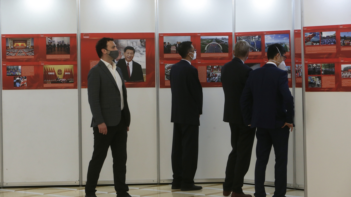 В Киеве прошла фотовыставка, посвященная 100-летию КПК