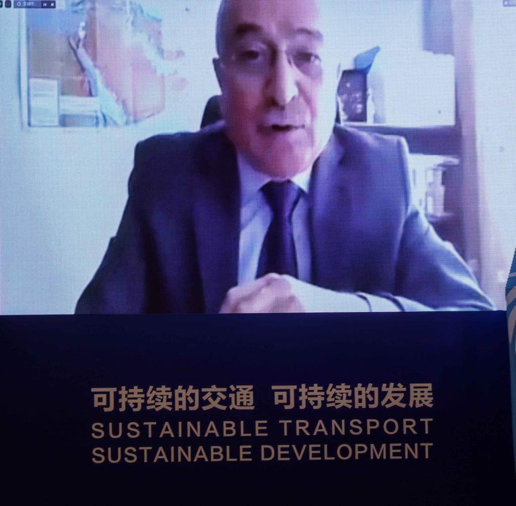 В Пекине состоялось совещание "Устойчивый транспорт и региональное развитие"