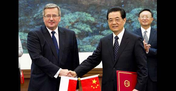 Ху Цзиньтао провел переговоры с президентом Польши