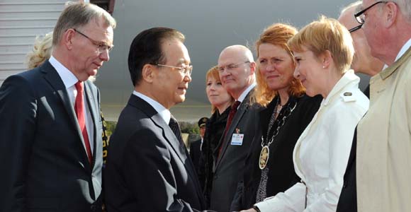 Вэнь Цзябао прибыл в Швецию с официальным визитом