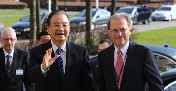 Вэнь Цзябао встретился с председателем парламента Швеции