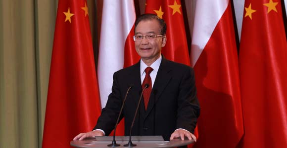 Премьер Госсовета КНР Вэнь Цзябао выступил с речью по польскому телевидению