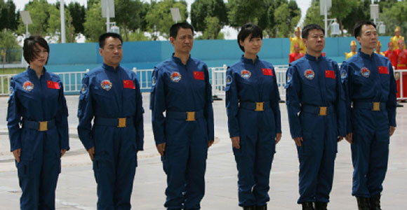 В Китае прошла первая комплексная репетиция запуска пилотируемого космического корабля "Шэньчжоу-9"