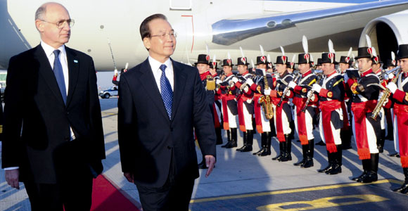 Вэнь Цзябао прибыл с официальным визитом в Аргентину