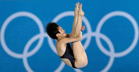 Китаянка Чэнь Жолинь завоевала "золото" Олимпиады в Лондоне в прыжках в воду с 10-метровой вышки