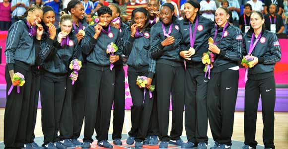 Женская сборная США по баскетболу завоевала золотую медаль Олимпиады в Лондоне
