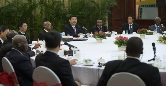 Си Цзиньпин на завтраке с лидерами африканских стран подчеркнул важность развития отношений между Китаем и Африкой