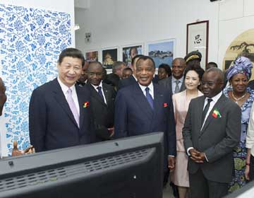 Си Цзиньпин принял участие в церемониях открытия больницы китайско-конголезской дружбы, библиотеки и павильона Китая при университете имени Мариана Нгуаби