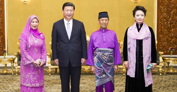 Си Цзиньпин встретился с верховным правителем Малайзии Абдул Халим Муадзам Шахом