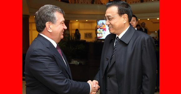 В Ташкенте состоялись переговоры между премьером Госсовета КНР Ли Кэцяном и главой узбекистанского правительства Ш. Мирзияевым