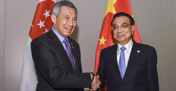 Ли Кэцян встретился с премьером Сингапура