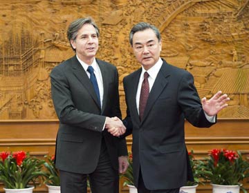 Ван И провел встречу с заместителем госсекретаря США
