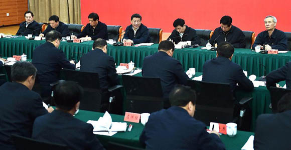 Си Цзиньпин указал на необходимость борьбы с бедностью в районах старых революционных баз страны
