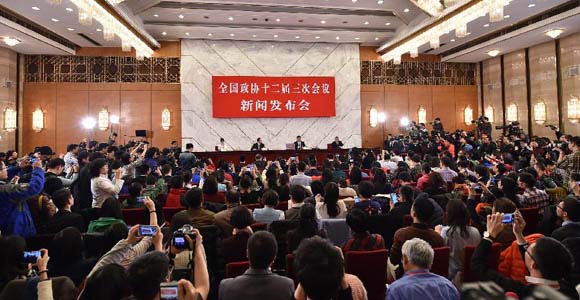 Люй Синьхуа: В борьбе с коррупцией нет неприкасаемых "наследственных князей"