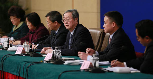 Китай придерживается взвешенной монетарной политики -- глава Центробанка КНР