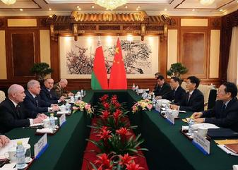 Мэн Цзяньчжу провел переговоры с государственным секретарем Совета безопасности Беларуси