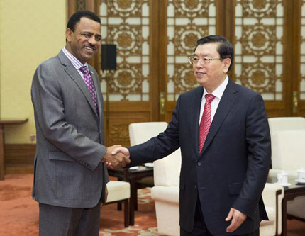 Чжан Дэцзян встретился со спикером Совета федерации Эфиопии