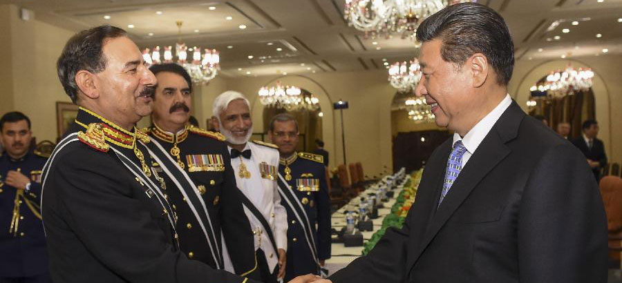 Си Цзиньпин встретился с командованием вооруженных сил Пакистана