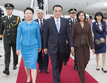 Ли Кэцян прибыл в Лиму с официальным визитом в Перу