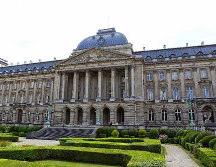 В Брюсселе открылся для посещений королевский дворец