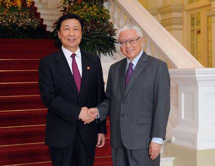 Вице-председатель КНР Ли Юаньчао присутствовал на торжествах по случаю 50-летия создания Сингапура
