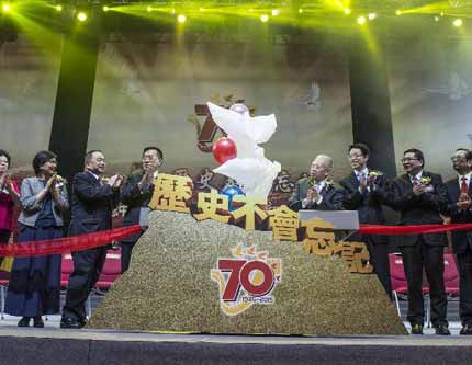 В Сянгане состоялся вечер в честь 70-летия победы Войны сопротивления китайского народа японским захватчикам