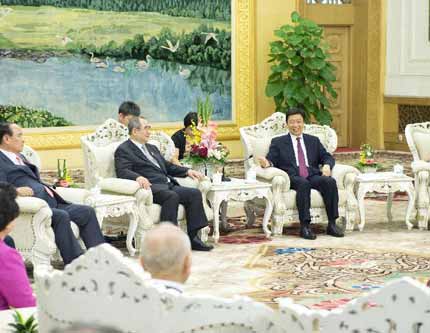 Зампредседателя КНР встретился с делегацией из Республики Корея