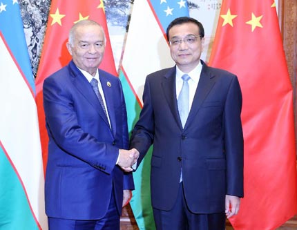 Ли Кэцян встретился с президентом Узбекистана И.Каримовым