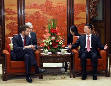 Чжан Гаоли встретился с советником президента США Брайаном Дисом