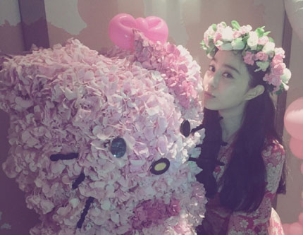 Красавица Фань Бинбин отметила свой день рождения