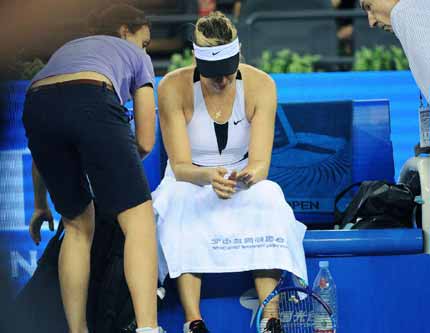 Мария Шарапова из-за травмы завершила турнир Женской теннисной ассоциации (WTA) в городе Ухань