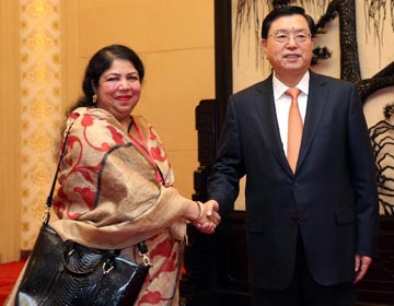 Чжан Дэцзян провел переговоры со спикером Национальной ассамблеи Бангладеш