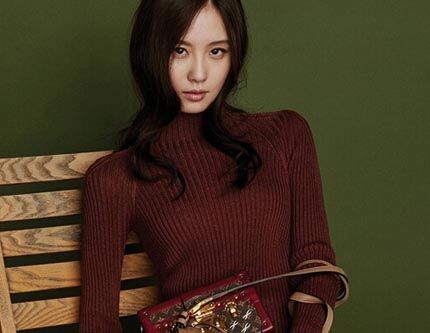 Китайская актриса Лю Шиши позирует для модного журнала