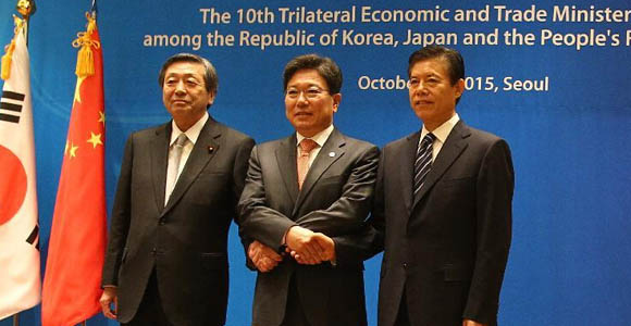 Китай предложил ускорить переговоры по соглашению о свободной торговле между Китаем, 
Японией и РК и соглашению о региональном всестороннем экономическом партнерстве