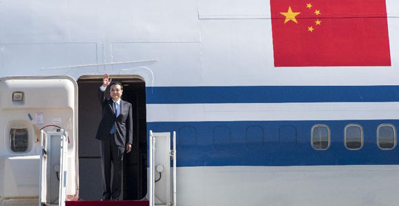 Премьер КНР Ли Кэцян прибыл в Республику Корея с официальным визитом