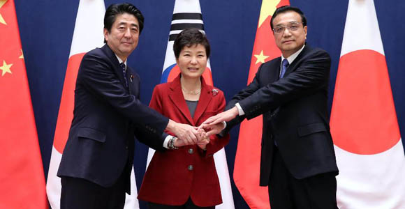 В Сеуле началась встреча руководителей КНР, РК и Японии