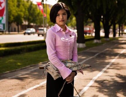 Красивые северокорейские девушки в объективе румынского фотографа Mihaela Noroc