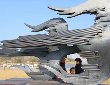 Международный фестиваль скульптур стартовал в Циндао