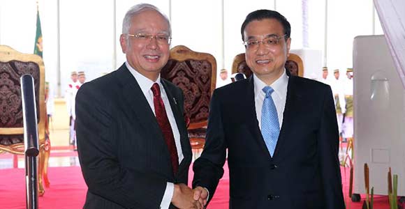 Ли Кэцян провел переговоры с премьер-министром Малайзии Н.Разаком