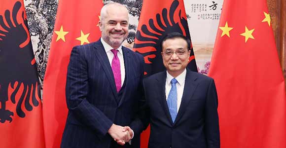 Ли Кэцян встретился с премьер-министром Албании Эди Рамой